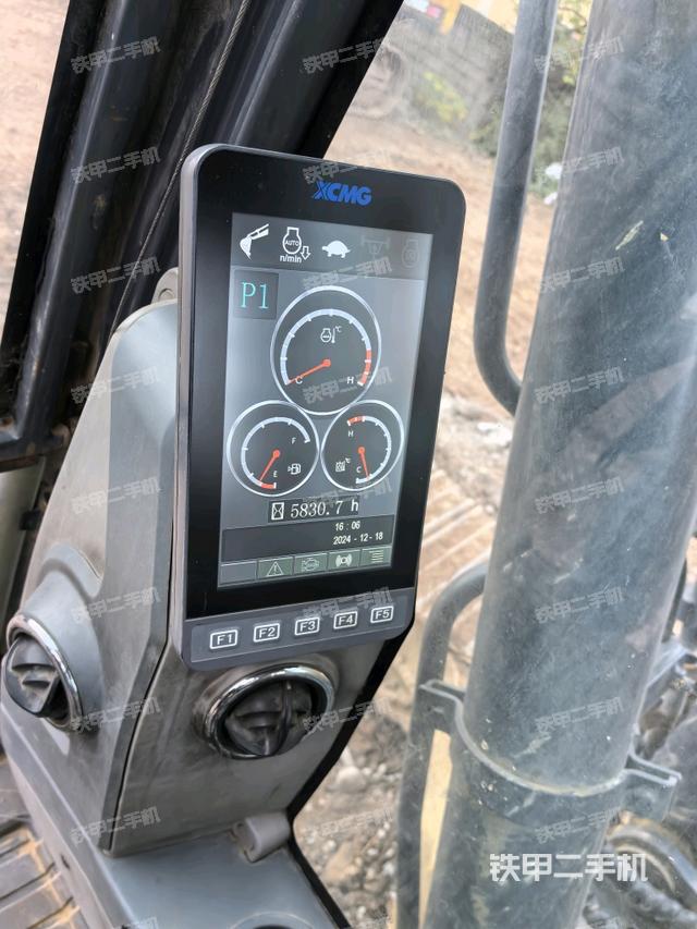 小時(shí)表（駕駛室部分）