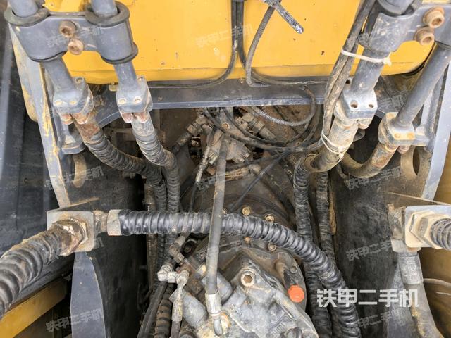 回轉(zhuǎn)馬達(dá)（上車部件）