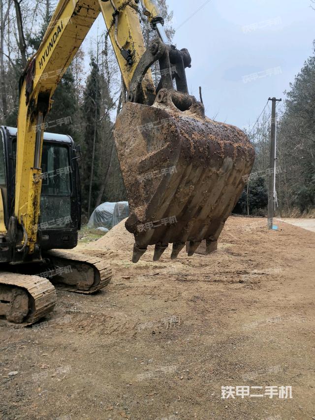 鏟斗45度(工作和回轉(zhuǎn)裝置) 鏟斗45度(工作和回轉(zhuǎn)裝置)