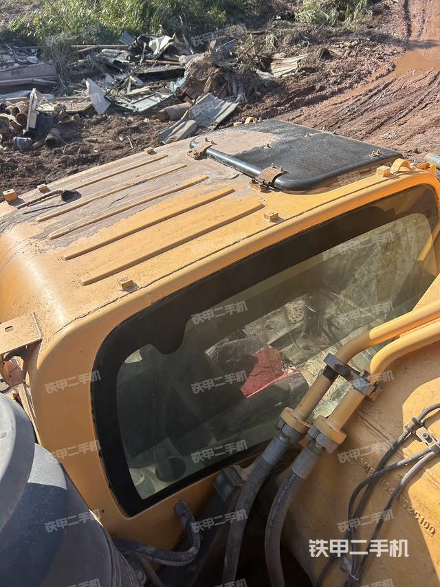 駕駛室頂部俯視（上車部件）