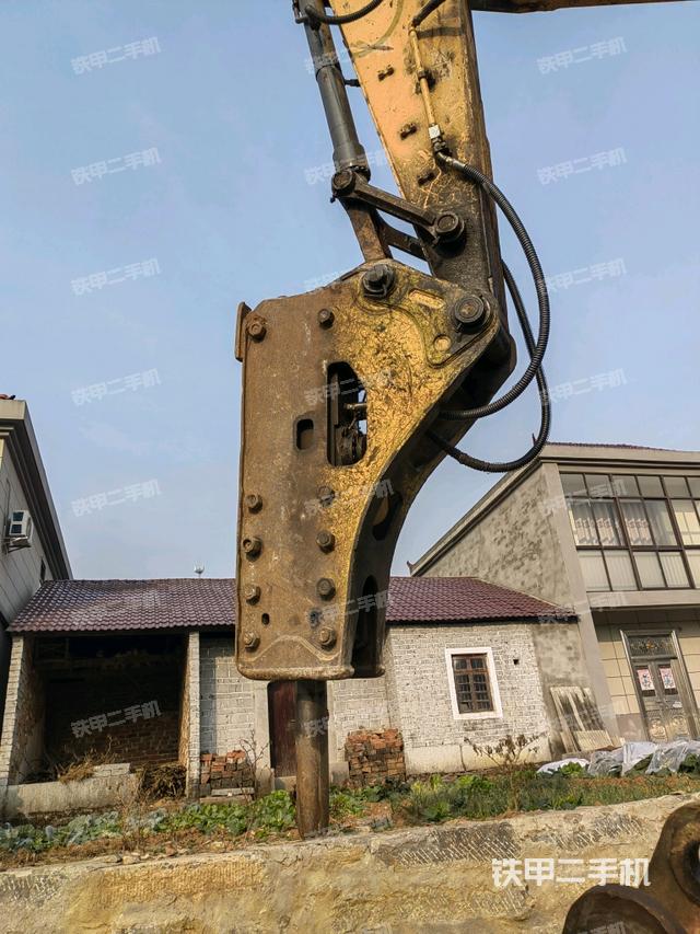 大臂根部?斜視(工作和回轉(zhuǎn)裝置) 大臂根部?斜視(工作和回轉(zhuǎn)裝置)