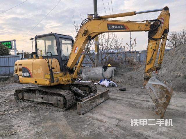 右前45(整機外觀) 右前45(整機外觀)