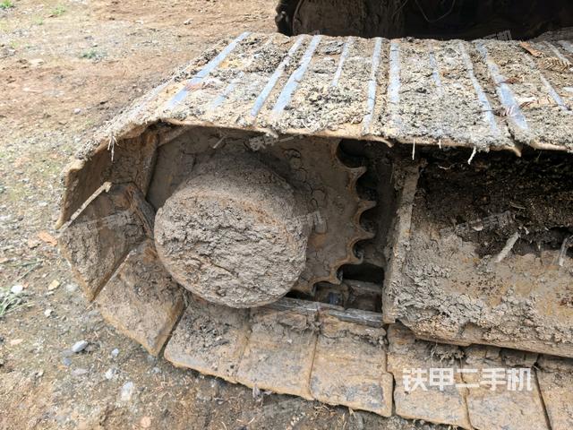 右側(cè)行走馬達(dá)蓋板(行走機(jī)構(gòu)) 右側(cè)行走馬達(dá)蓋板(行走機(jī)構(gòu))