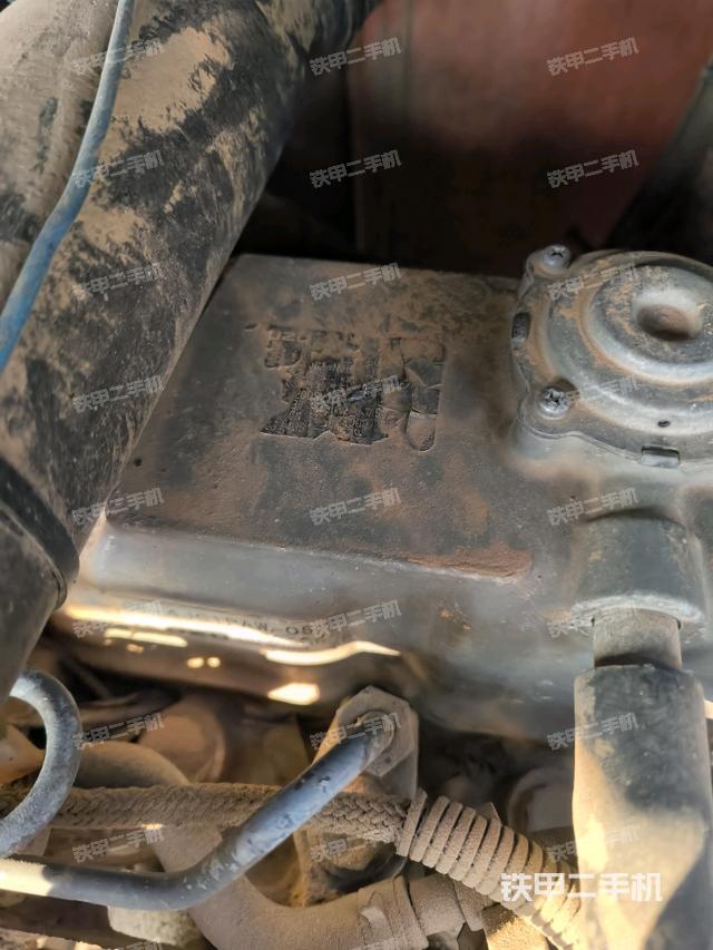 駕駛室頂部（整機(jī)外觀）