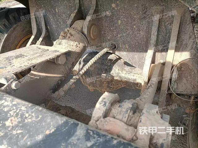 駕駛室整體（整機外觀）