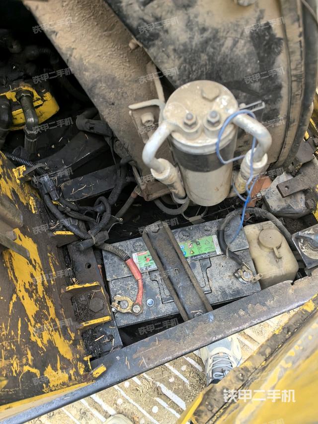 電瓶(大件艙室) 電瓶(大件艙室)