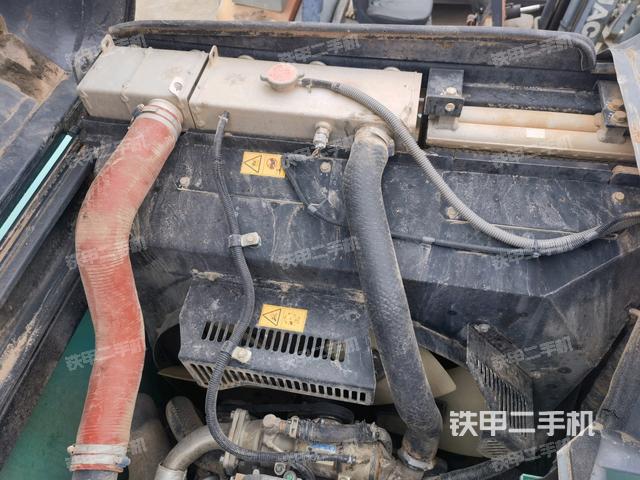 水箱+風(fēng)扇特寫(上車部件) 水箱+風(fēng)扇特寫(上車部件)
