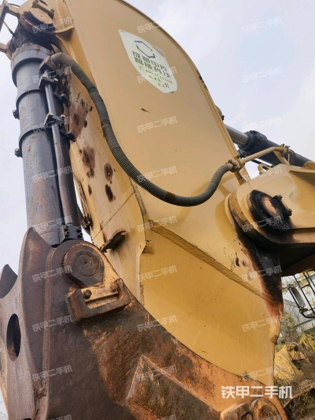 小臂整體左后（工作和回轉裝置）