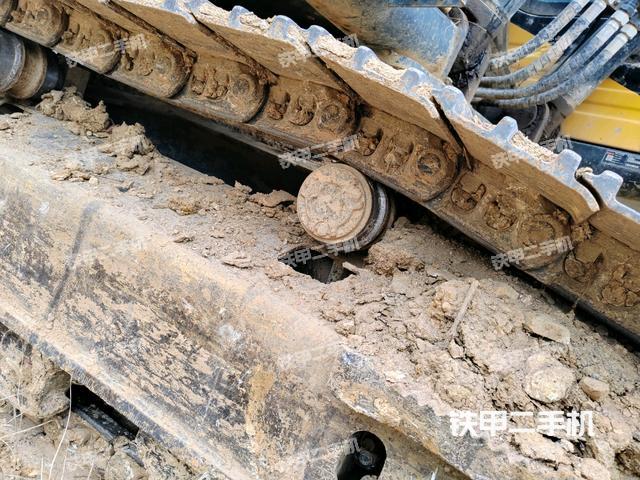 单侧履带整体（整机外观）