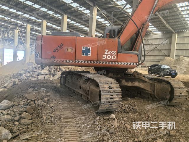 整機右后45°（整機外觀）