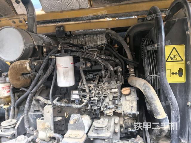 發(fā)動機室(上車部件) 發(fā)動機室(上車部件)