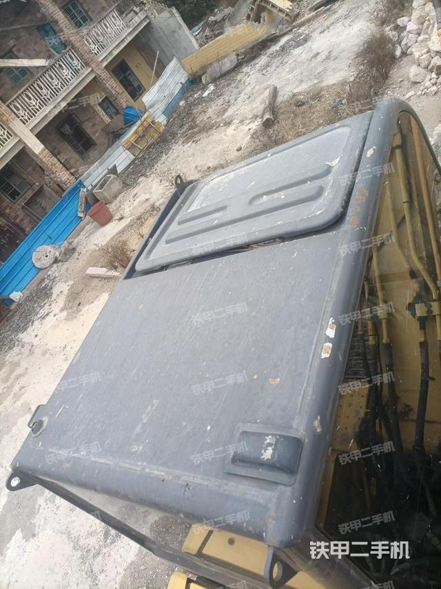 駕駛室頂部（整機(jī)外觀）