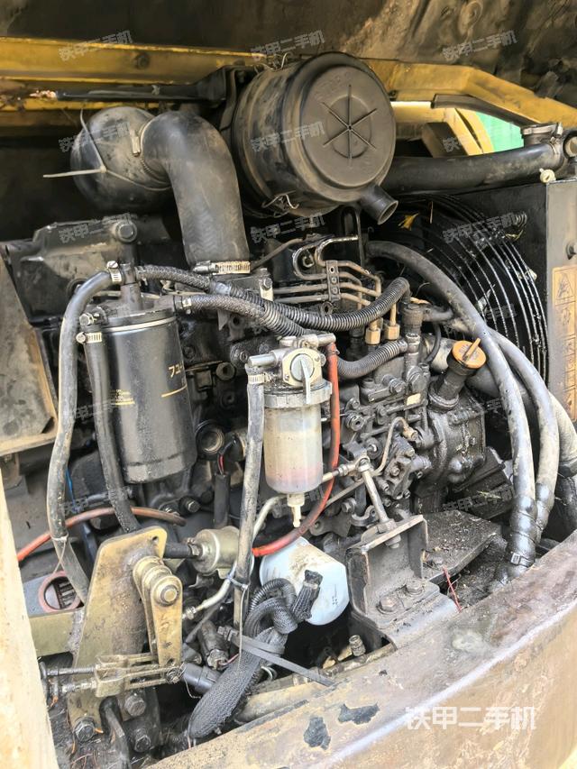 發(fā)動(dòng)機(jī)室(上車(chē)部件) 發(fā)動(dòng)機(jī)室(上車(chē)部件)