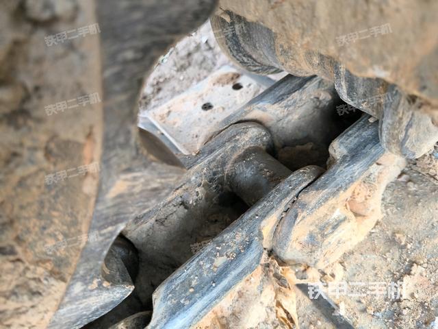 單側(cè)履帶整體（整機(jī)外觀）