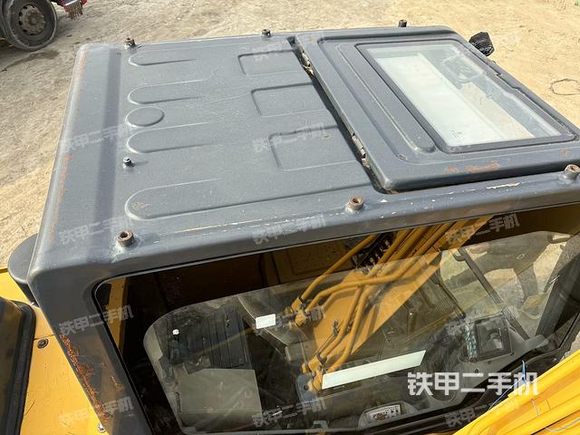 駕駛室頂部俯視（上車部件）