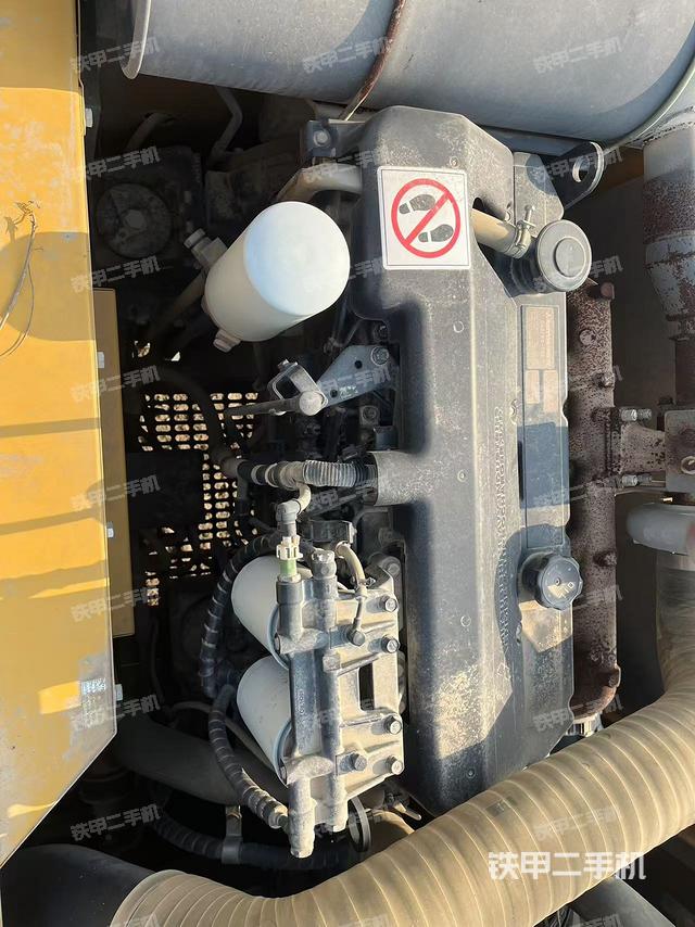 發(fā)動(dòng)機(jī)整體俯視（整機(jī)外觀）