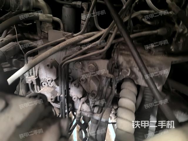 回轉(zhuǎn)馬達和主控閥（整機外觀）