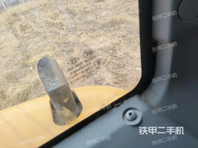 后窗玻璃角標(biāo)（駕駛室部分）