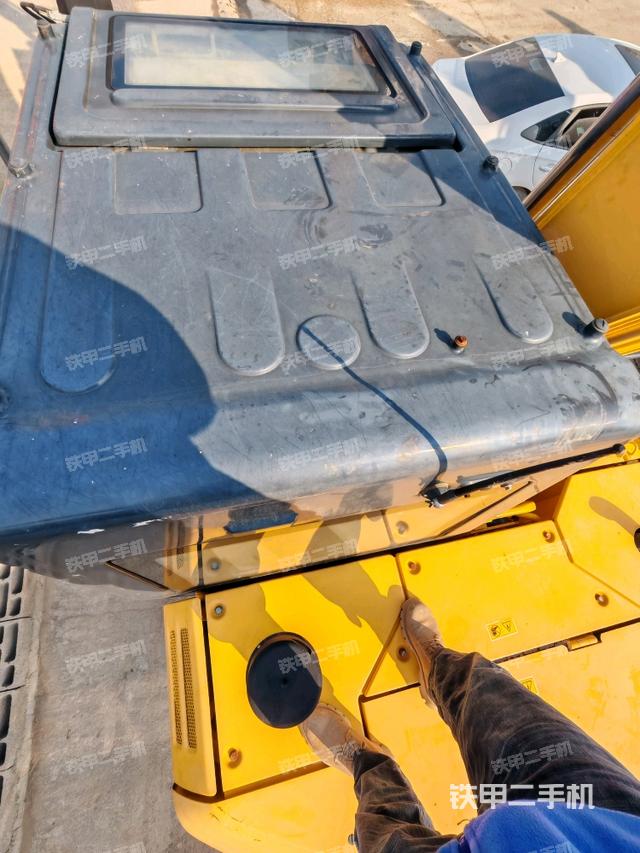 駕駛室頂部（整機(jī)外觀）