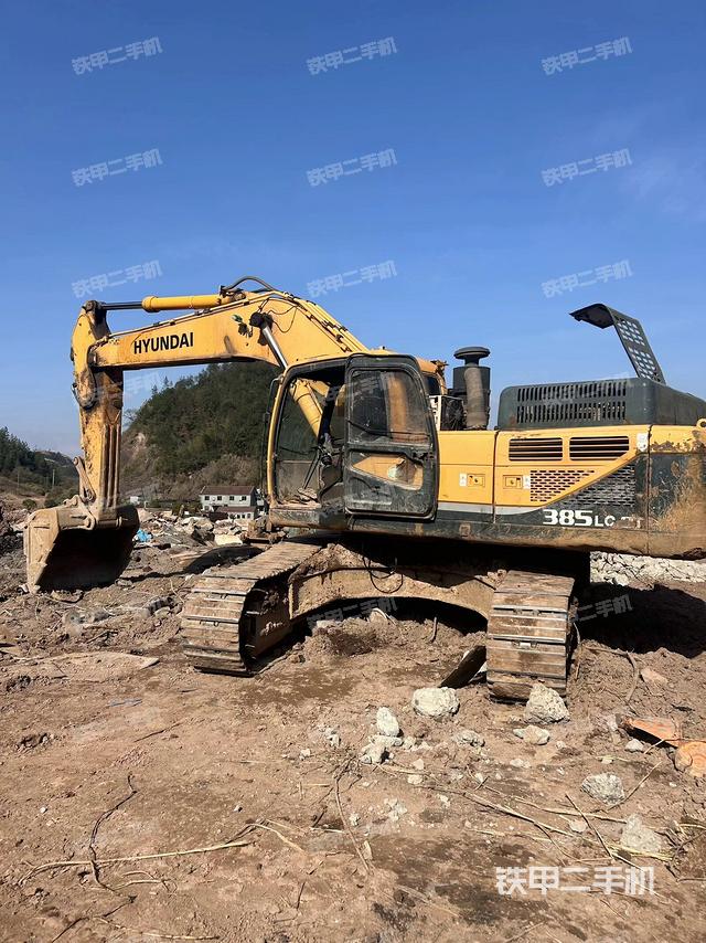 現(xiàn)代R385LC-9T挖掘機(jī)