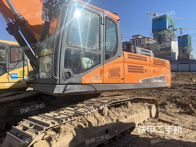 斗山DX380LC-9C挖掘机