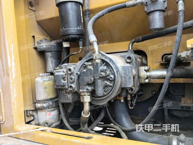 液壓泵室（大件艙室）