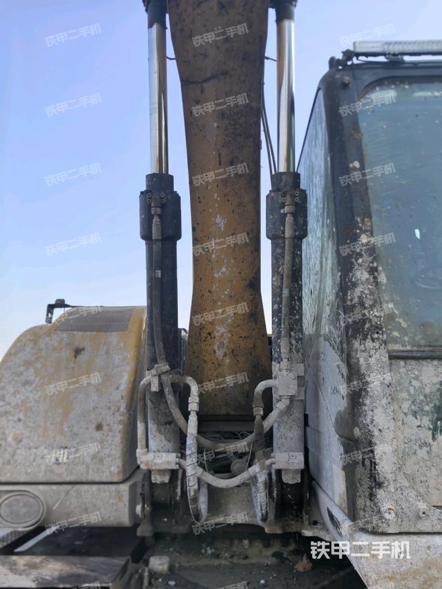 大臂根部?斜視（工作和回轉(zhuǎn)裝置）