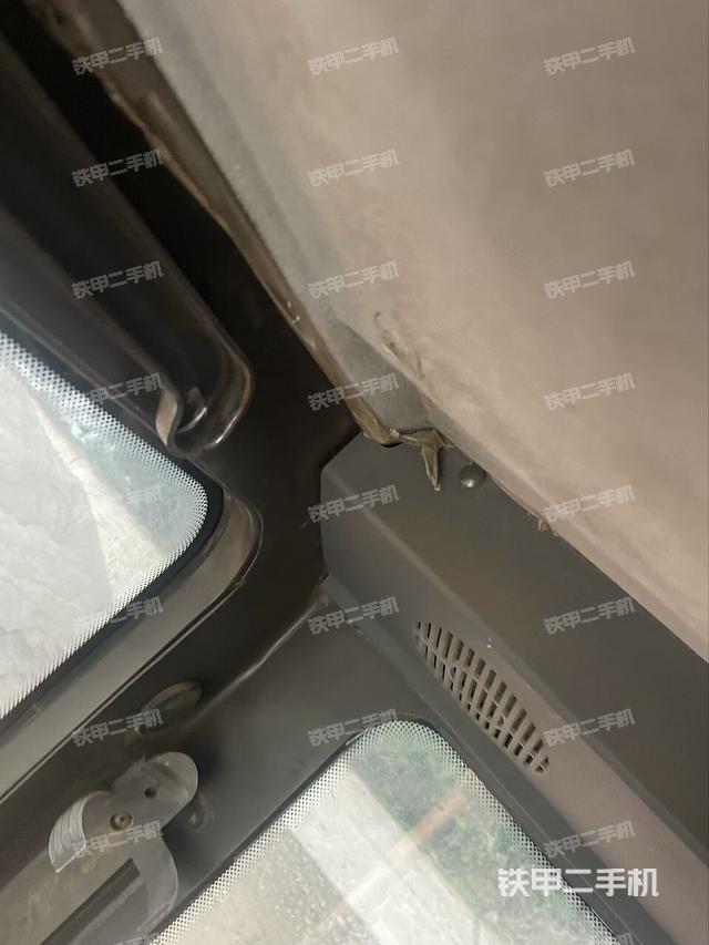 座椅后部(駕駛室部分) 座椅后部(駕駛室部分)