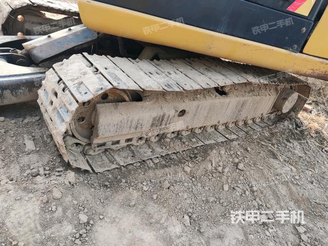 右側(cè)履帶整體?(行走機構(gòu)) 右側(cè)履帶整體?(行走機構(gòu))