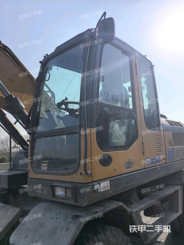 大臂油缸整體?豎拍（工作和回轉(zhuǎn)裝置）