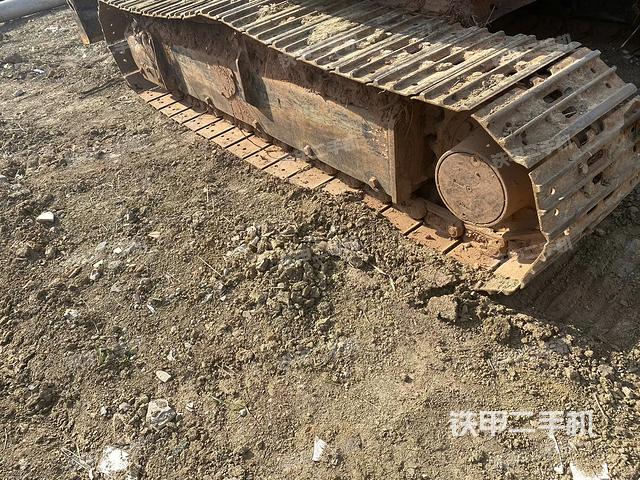 左側(cè)履帶整體?（行走機(jī)構(gòu)）