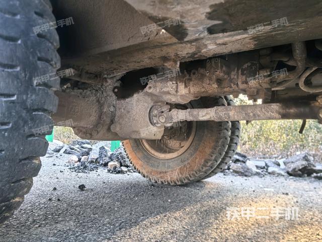 左導(dǎo)向輪（行走機(jī)構(gòu)）