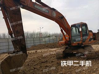 信陽斗山DH215-9挖掘機實拍圖片