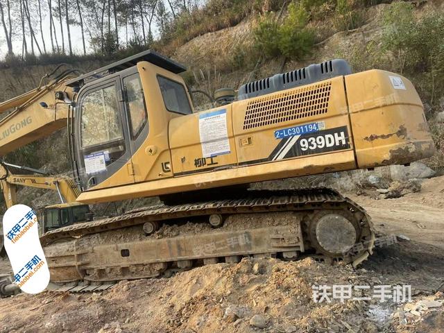右前45(整機外觀) 右前45(整機外觀)