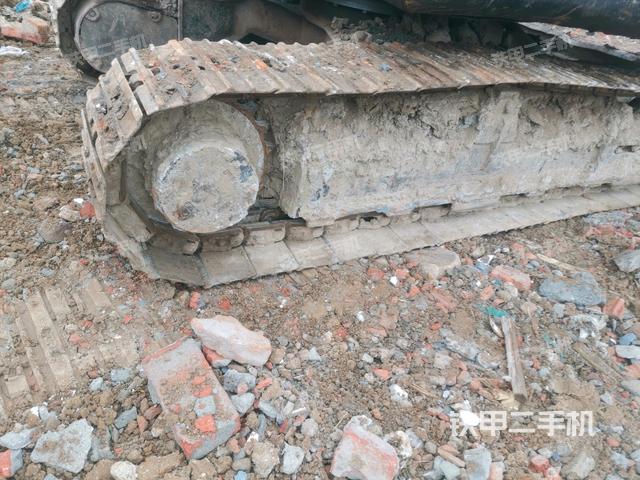 左側(cè)履帶整體?（行走機(jī)構(gòu)）