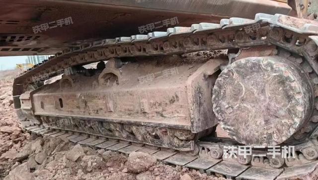 單側履帶整體(整機外觀) 單側履帶整體(整機外觀)