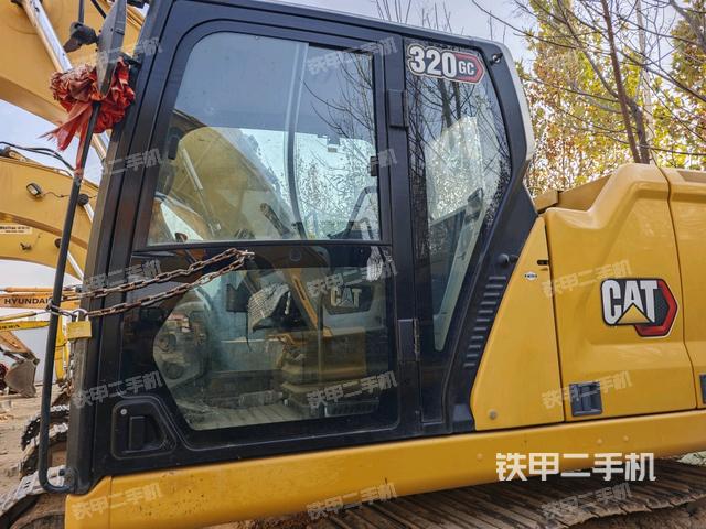 駕駛室整體（整機(jī)外觀）