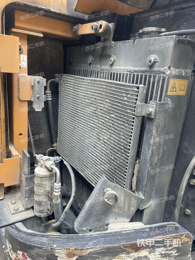 散熱器室(大件艙室) 散熱器室(大件艙室)