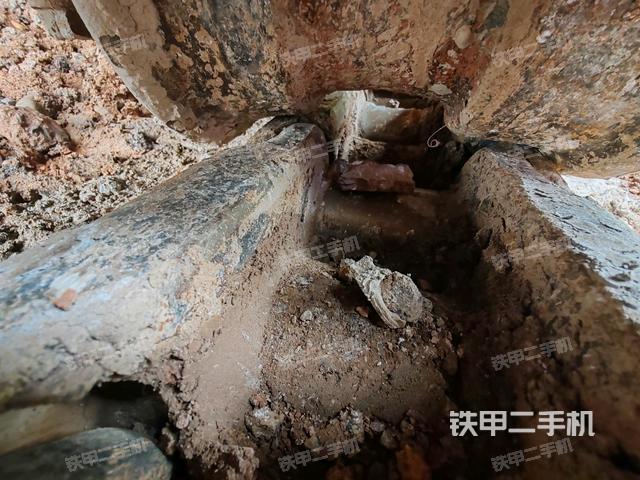 左托鏈輪和鏈筋(行走機(jī)構(gòu)) 左托鏈輪和鏈筋(行走機(jī)構(gòu))