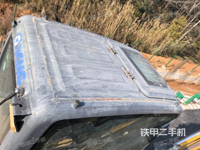 駕駛室頂部俯視（上車部件）