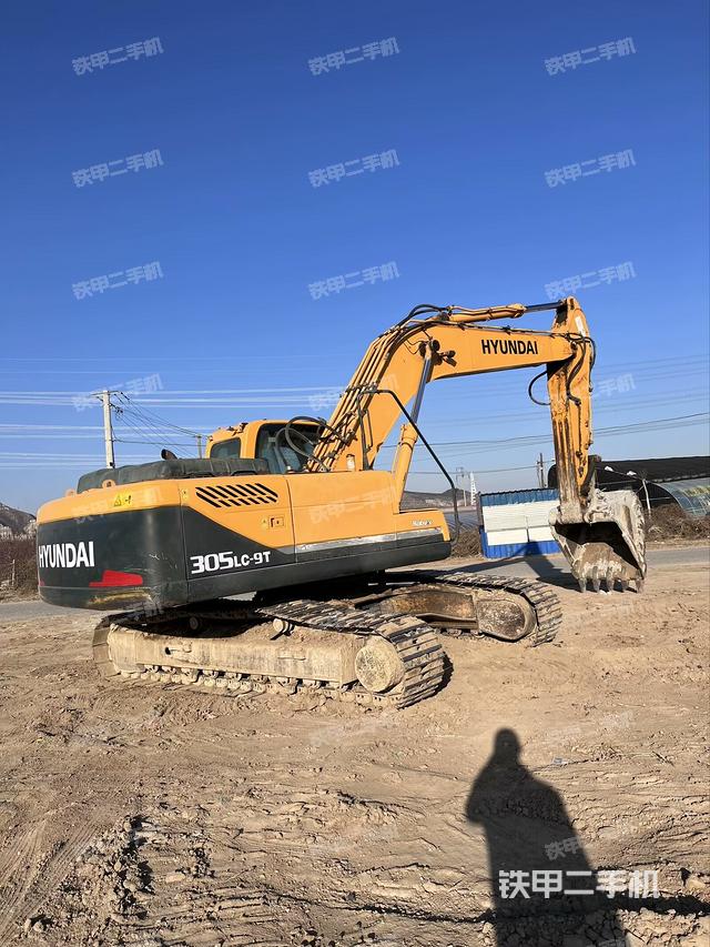 整機(jī)右后45°(整機(jī)外觀) 整機(jī)右后45°(整機(jī)外觀)