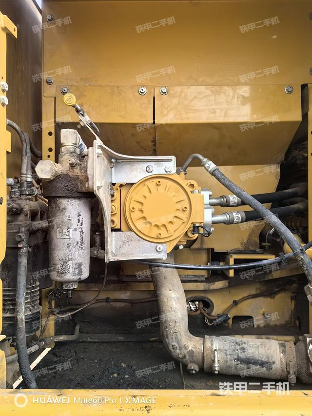 液壓泵斜45?左(大件艙室) 液壓泵斜45?左(大件艙室)