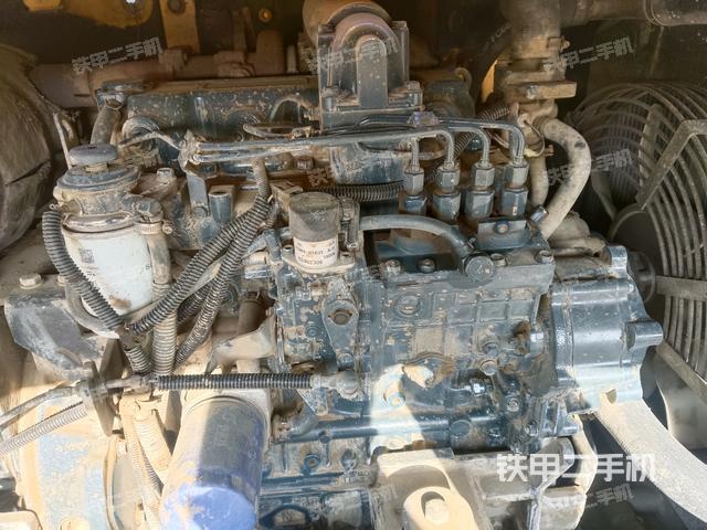 發(fā)動機(jī)整體俯視（整機(jī)外觀）