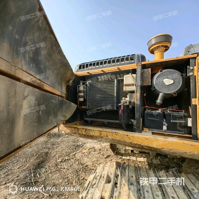 散熱器正面(大件艙室) 散熱器正面(大件艙室)