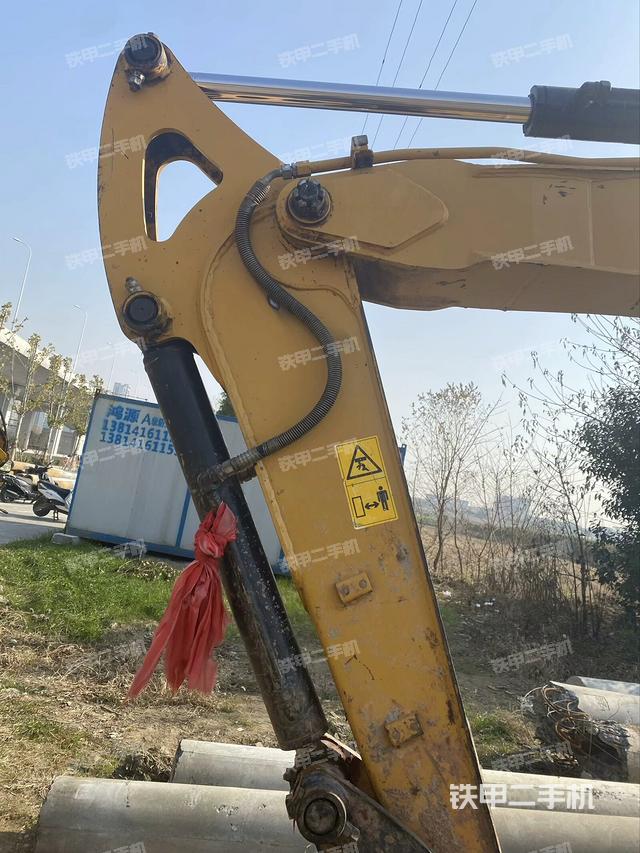 小臂整體左后（工作和回轉(zhuǎn)裝置）