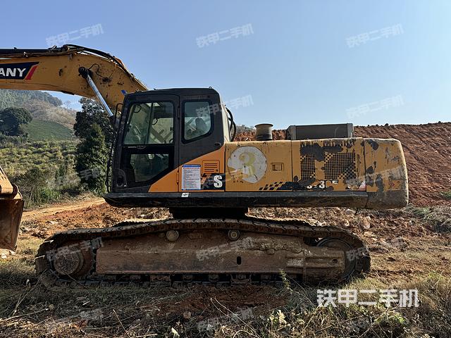 驾驶室整体（整机外观）