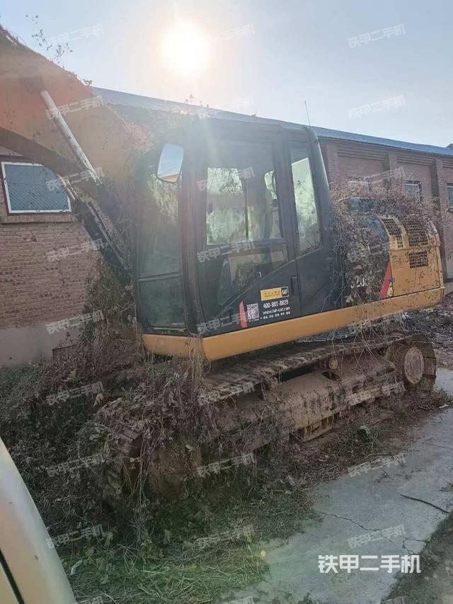 駕駛室整體(整機外觀) 駕駛室整體(整機外觀)