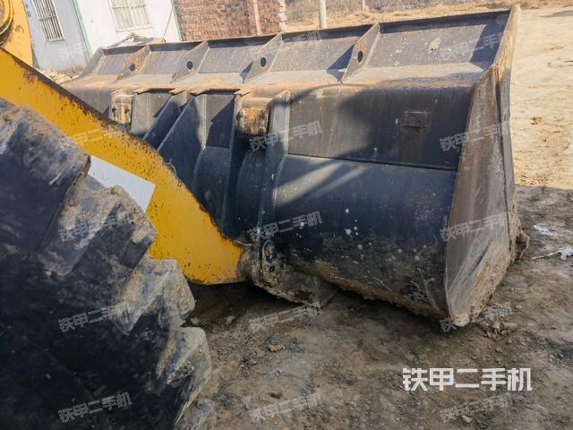 工作裝置整體（整機(jī)外觀及大件）