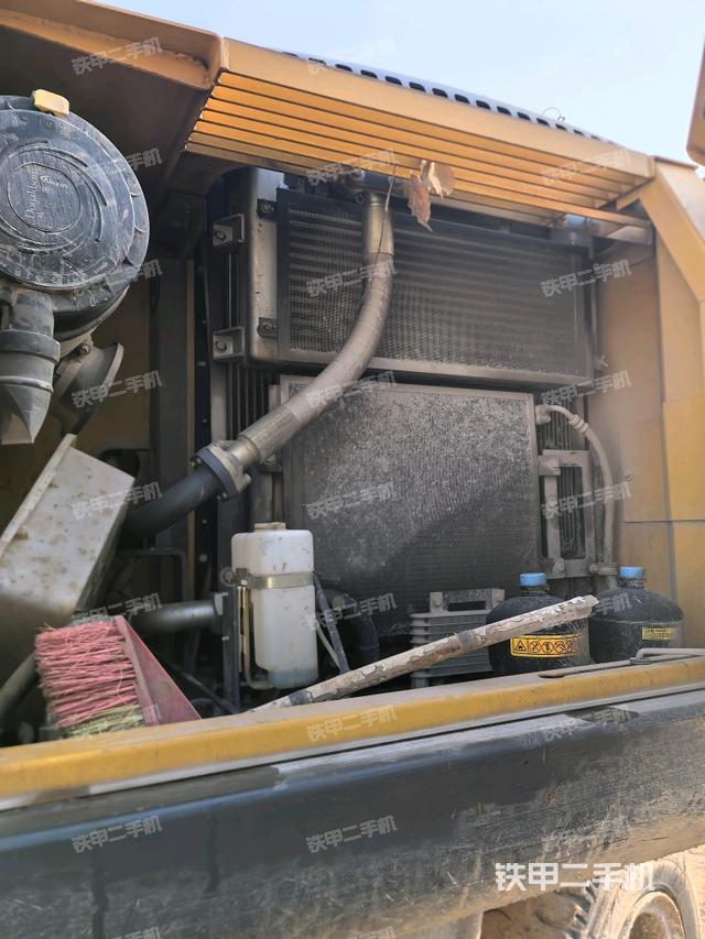 散熱器正面（大件艙室）