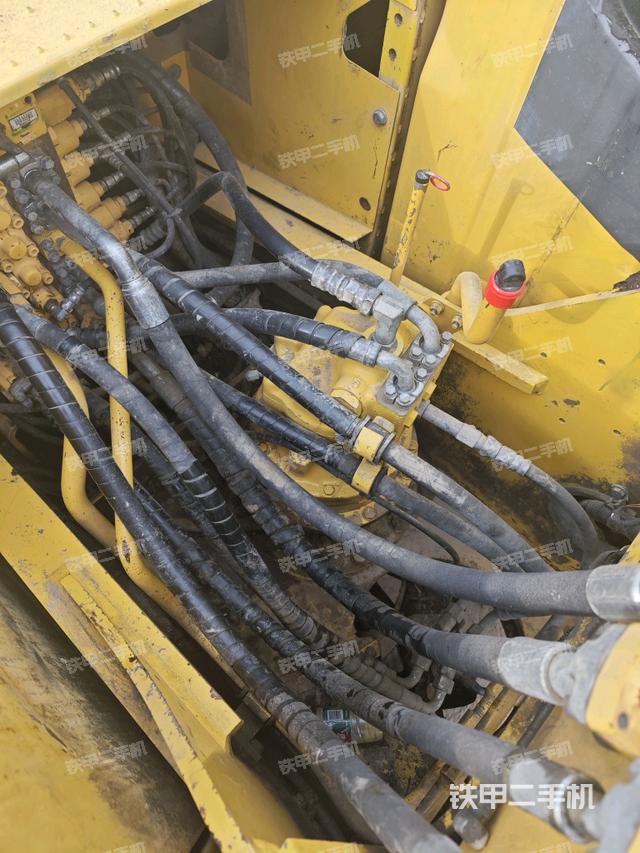 回轉(zhuǎn)馬達(dá)（上車部件）